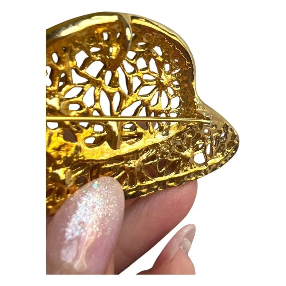 Vintage Enamel Gold Red Hat Society Red Outline Purple Bow Brooch Pin Pendant